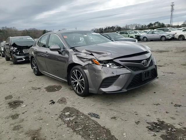 2020 Toyota Camry - Image 11