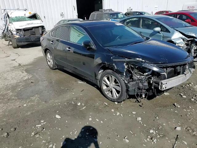 2015 Nissan Altima - Image 14