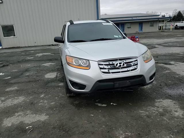 2011 Hyundai Santa Fe - Image 10