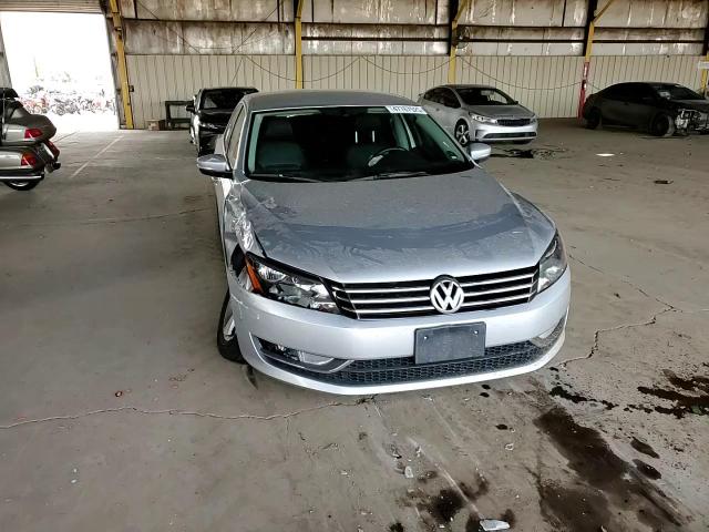 2015 Volkswagen Passat - Image 10