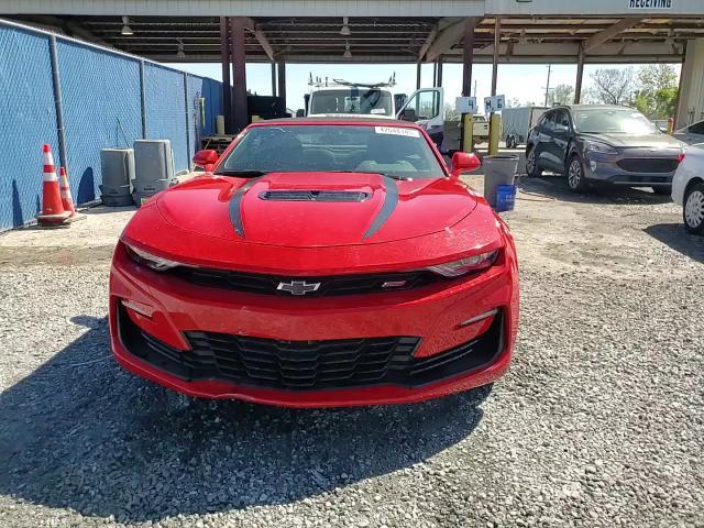 2023 Chevrolet Camaro - Image 13