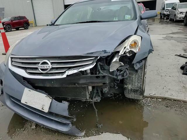 2012 Nissan Altima - Image 13