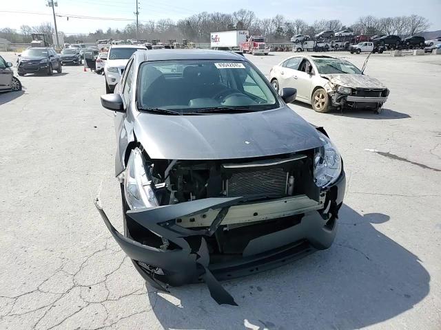 2019 Nissan Versa - Image 11