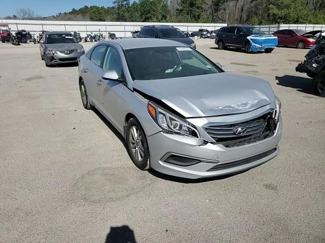 2017 Hyundai Sonata - Image 10