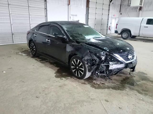 2018 Nissan Altima - Image 15