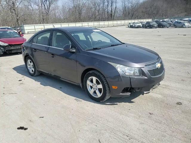 2011 Chevrolet Cruze - Image 11