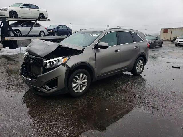 2016 Kia Sorento - Image 10