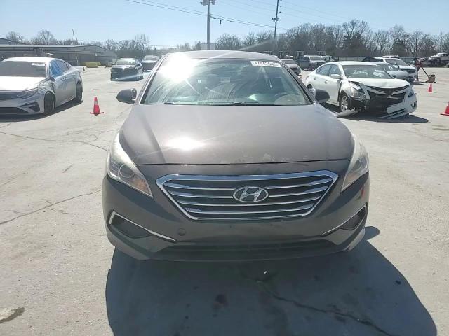 2016 Hyundai Sonata - Image 11