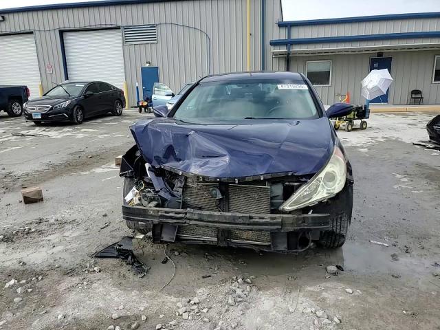 2011 Hyundai Sonata - Image 11