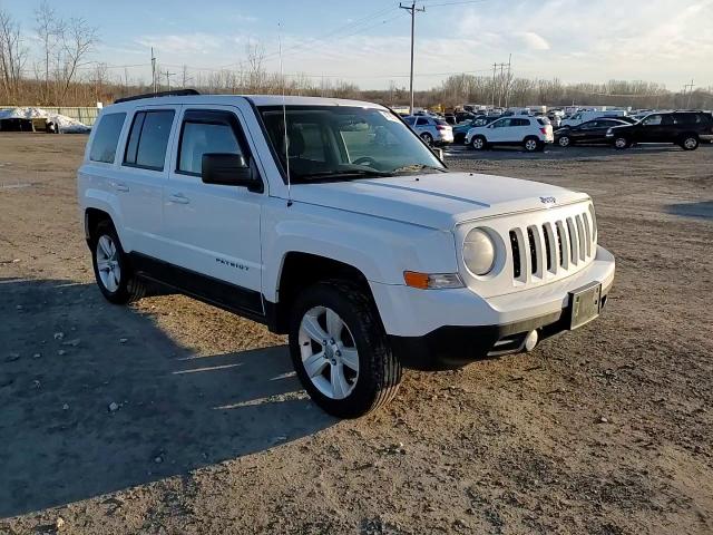 2014 Jeep Liberty (Patriot) - Image 13