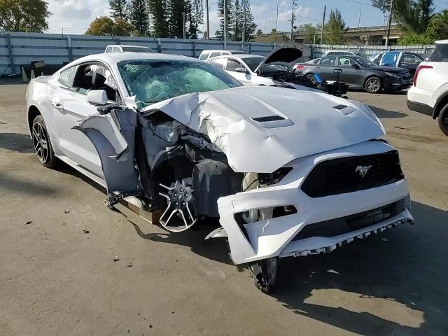 2018 Ford Mustang - Image 11