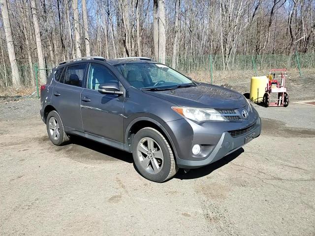 2015 Toyota RAV 4 - Image 11