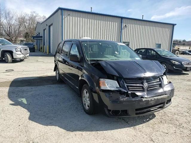 2010 Dodge Caravan - Image 11