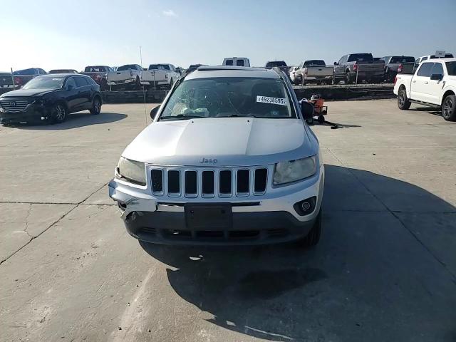 2011 Jeep Compass - Image 12