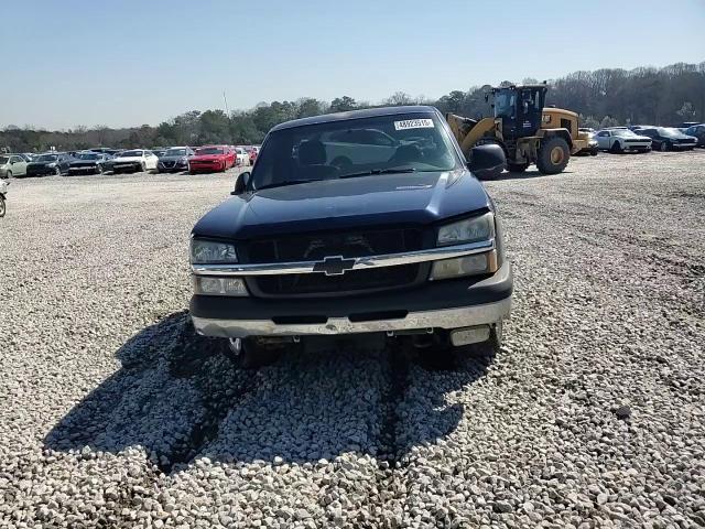 2003 Chevrolet Silverado - Image 11