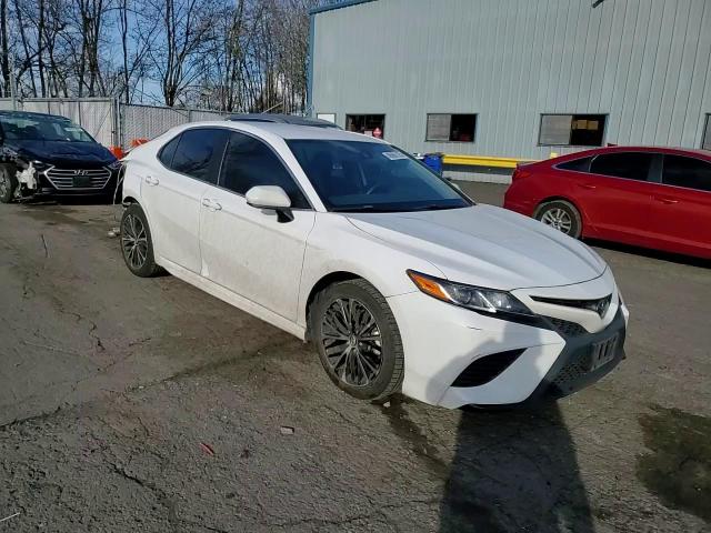 2019 Toyota Camry - Image 11