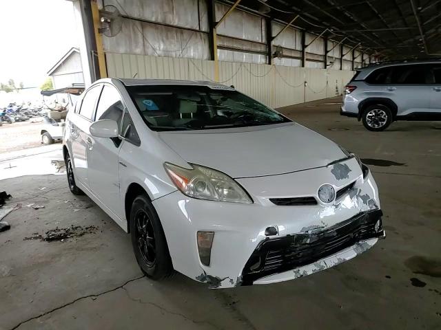 2013 Toyota Prius - Image 10