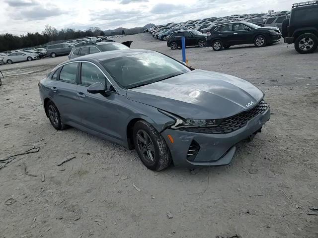 2022 Kia K5 - Image 11