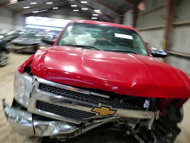 2012 Chevrolet Silverado - Image 11