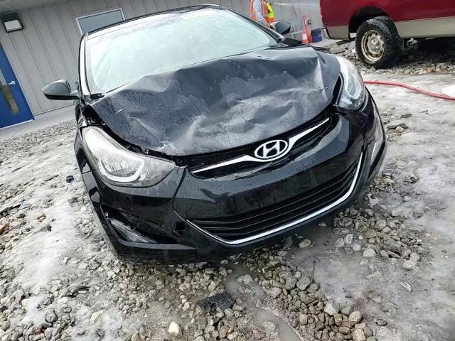 2015 Hyundai Elantra - Image 13