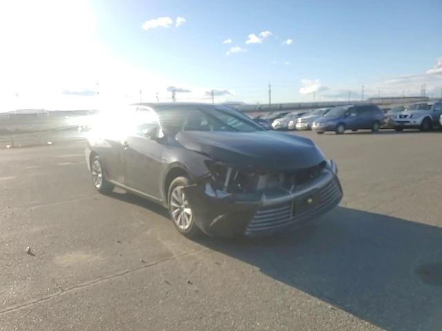2016 Toyota Camry - Image 11