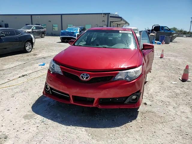 2013 Toyota Camry - Image 11