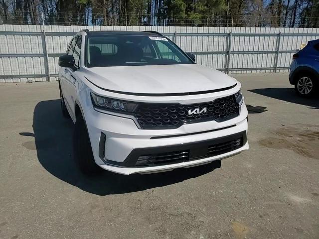 2023 Kia Sorento - Image 12