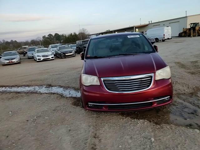 2012 Chrysler Town & Country - Image 14