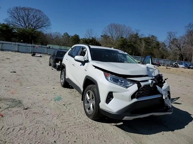2020 Toyota RAV 4 - Image 11
