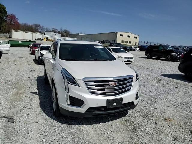 2017 Cadillac XT5 - Image 11