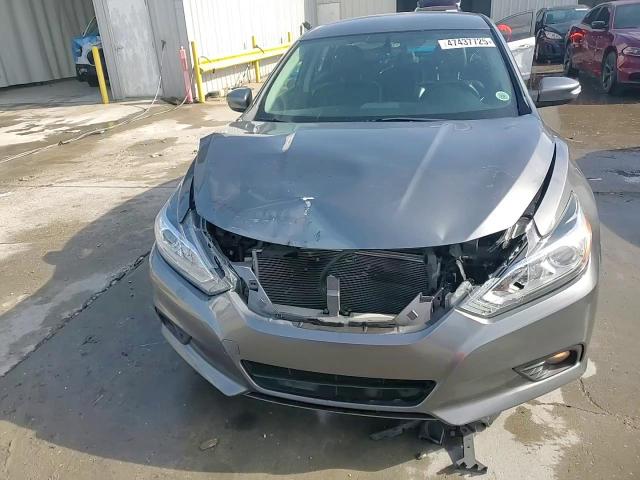 2018 Nissan Altima - Image 14
