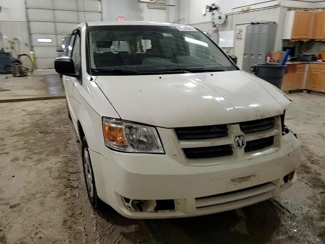 2009 Dodge Caravan - Image 12