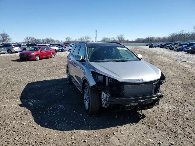 2019 Hyundai Santa Fe - Image 15