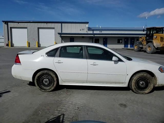 2009 Chevrolet Impala - Image 11