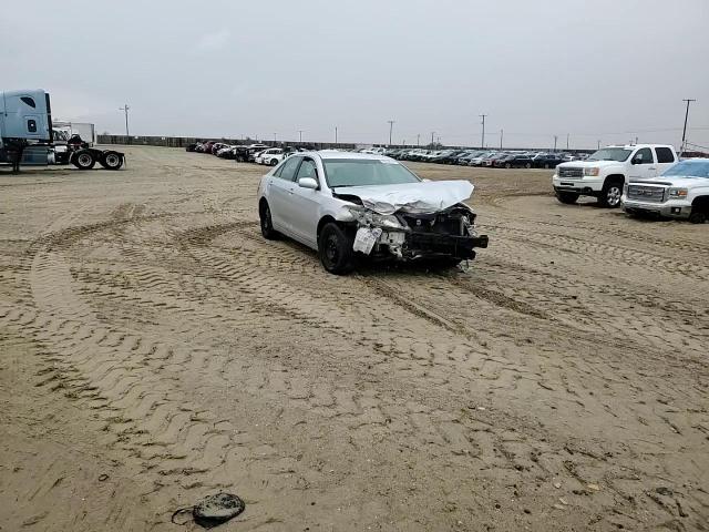 2011 Toyota Camry - Image 11