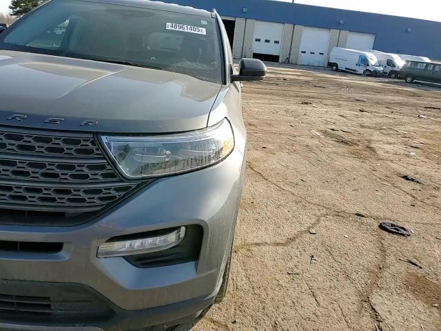 2023 Ford Explorer - Image 12