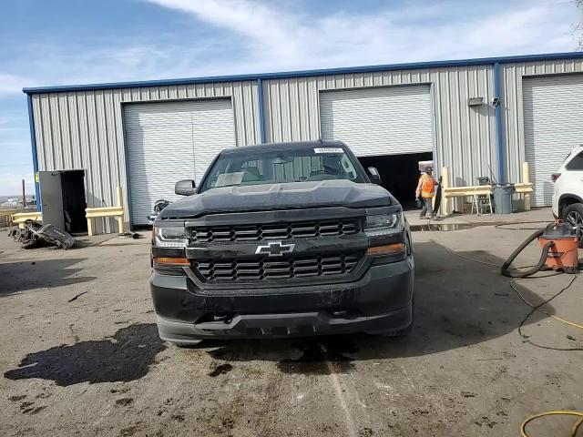 2017 Chevrolet Silverado - Image 11