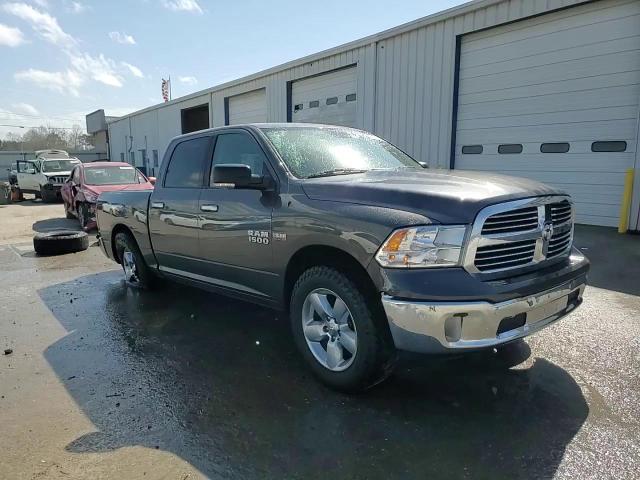 2016 RAM 1500 - Image 14