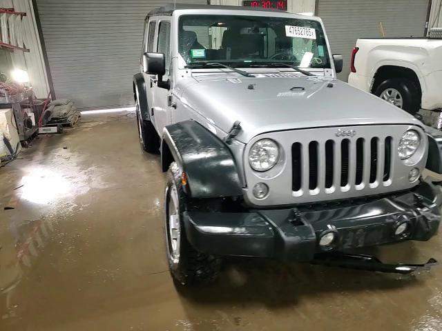 2014 Jeep Wrangler - Image 13
