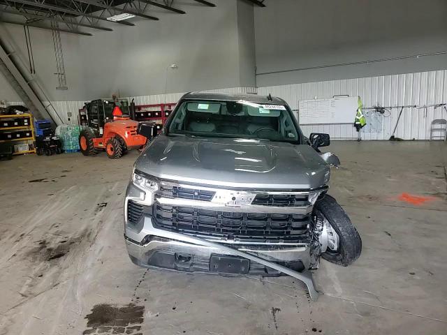 2023 Chevrolet Silverado - Image 10