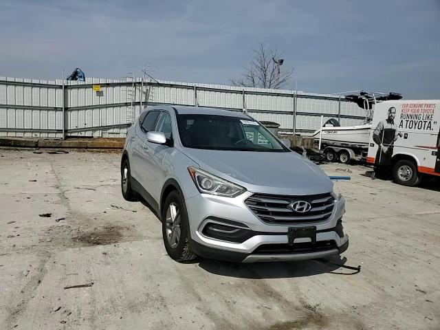 2018 Hyundai Santa Fe - Image 11