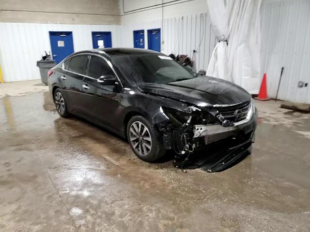 2017 Nissan Altima - Image 14