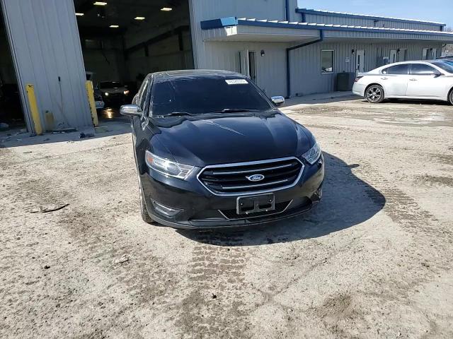 2016 Ford Taurus - Image 13