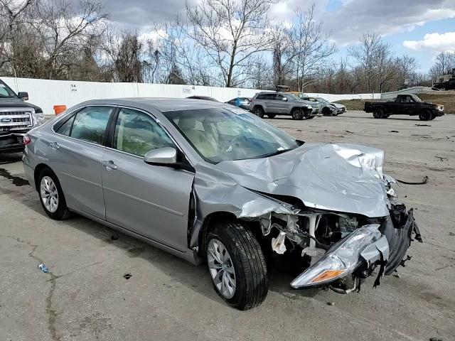 2015 Toyota Camry - Image 11