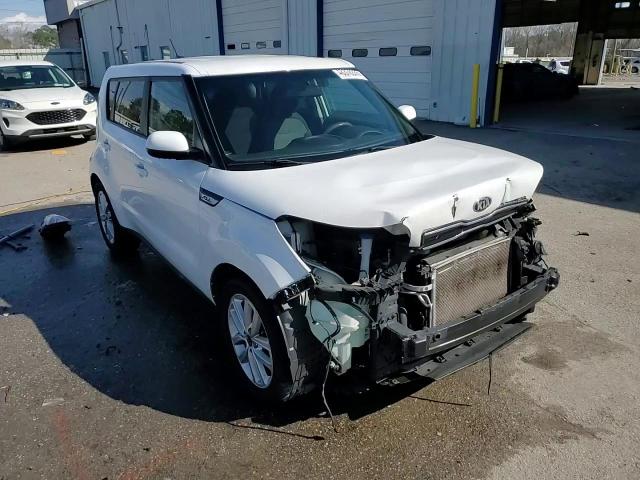 2019 Kia Soul - Image 14