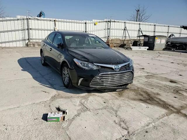 2016 Toyota Avalon - Image 10
