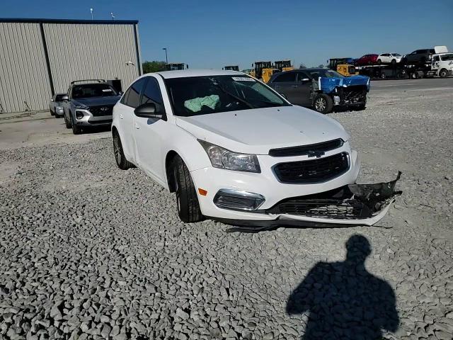 2016 Chevrolet Cruze - Image 11