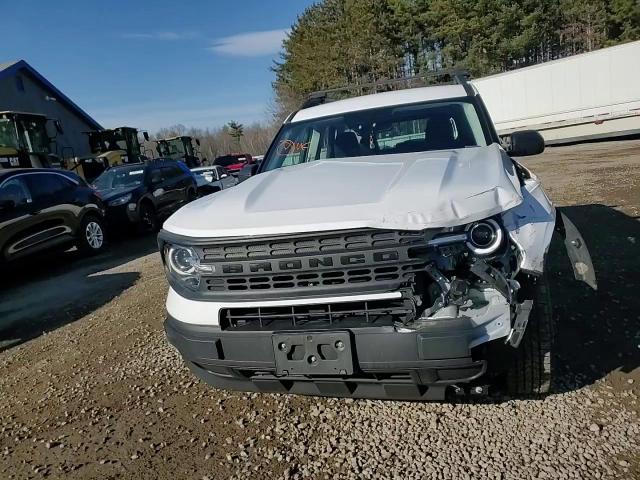 2022 Ford Bronco - Image 11