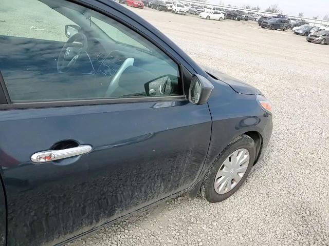 2017 Nissan Versa - Image 11
