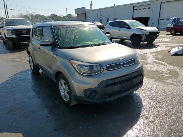 2017 Kia Soul - Image 13